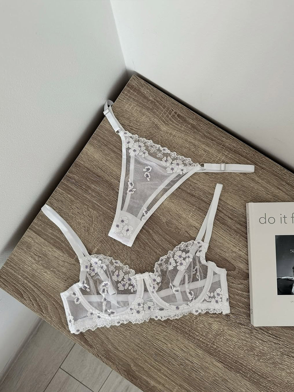 Lili Bralet Set